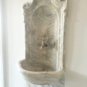 Marmeren wasbak in Amsterdam, Noord-Holland